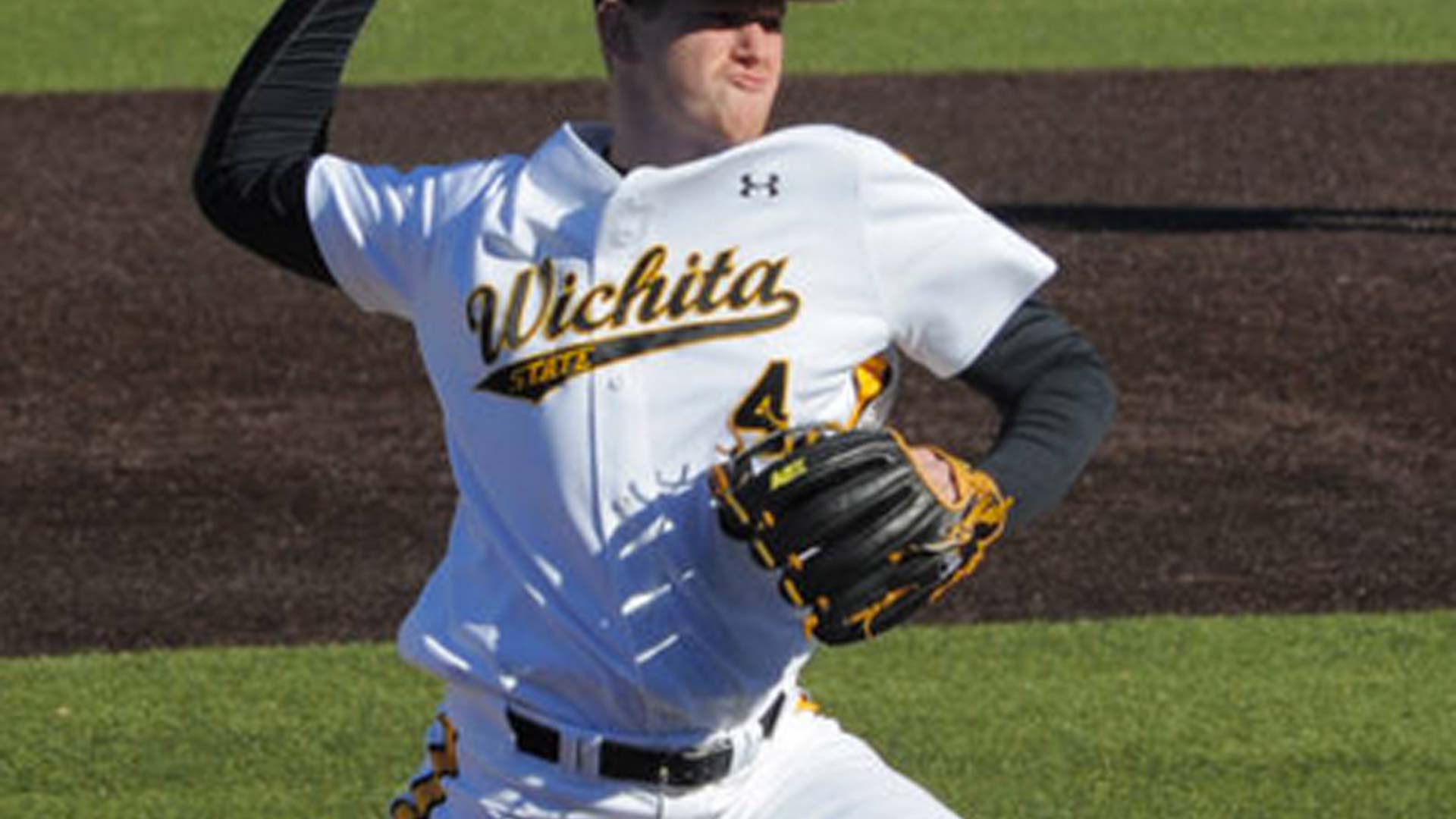 eight-wichita-state-players-suspended-for-receiving-improper-benefits