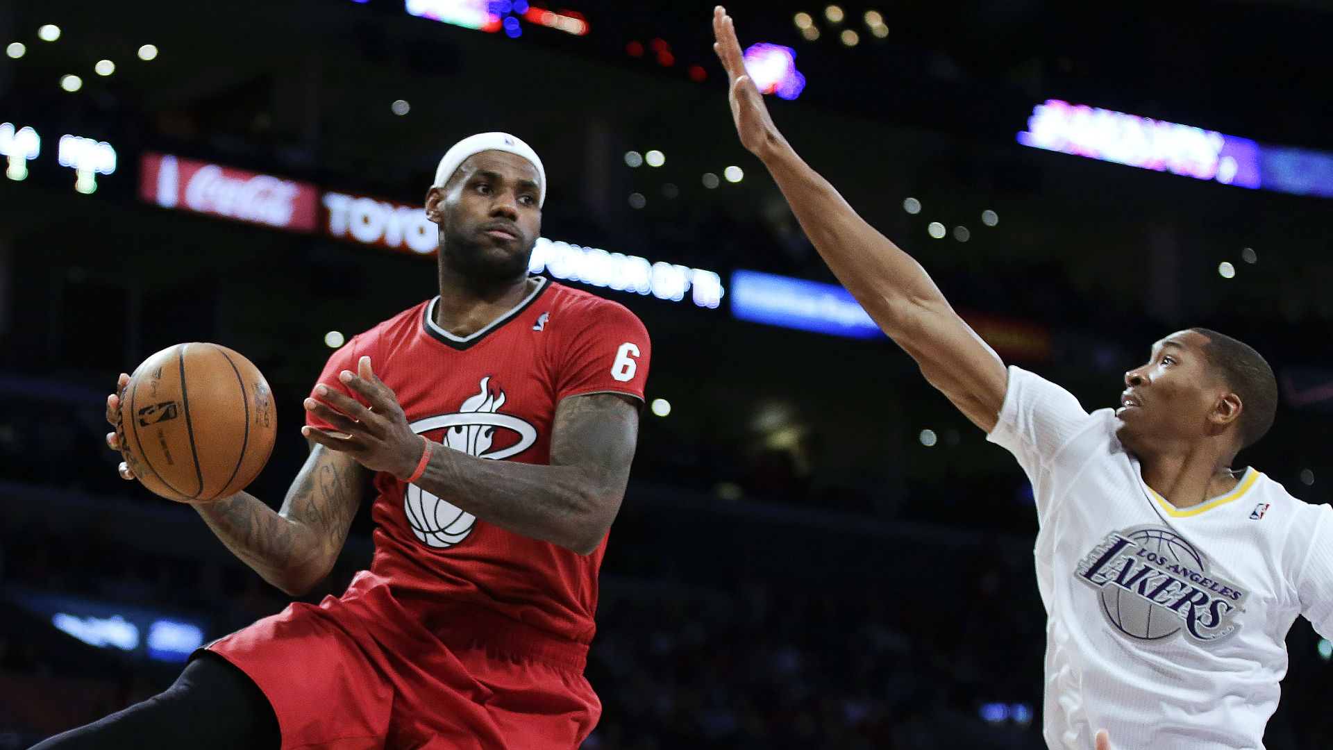 wade and lebron dunk