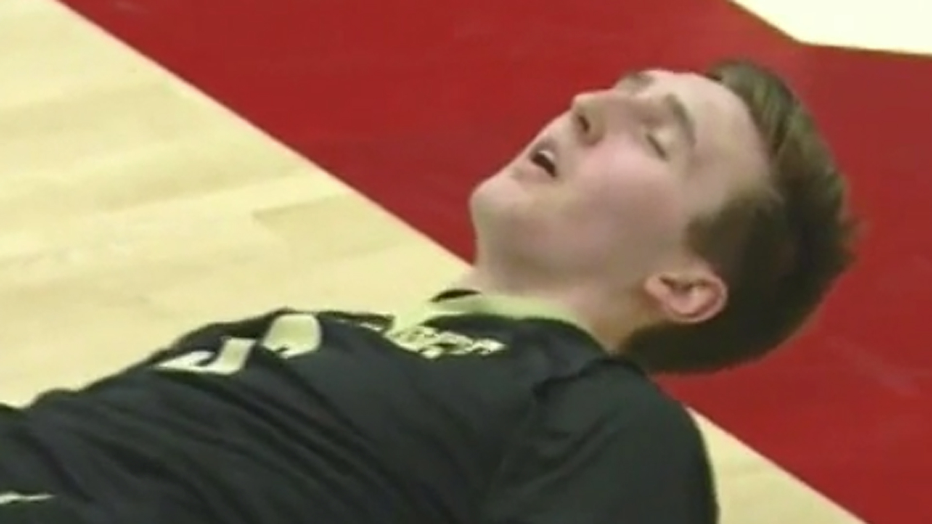 Basketball Knocked Player Teen Unconscious
