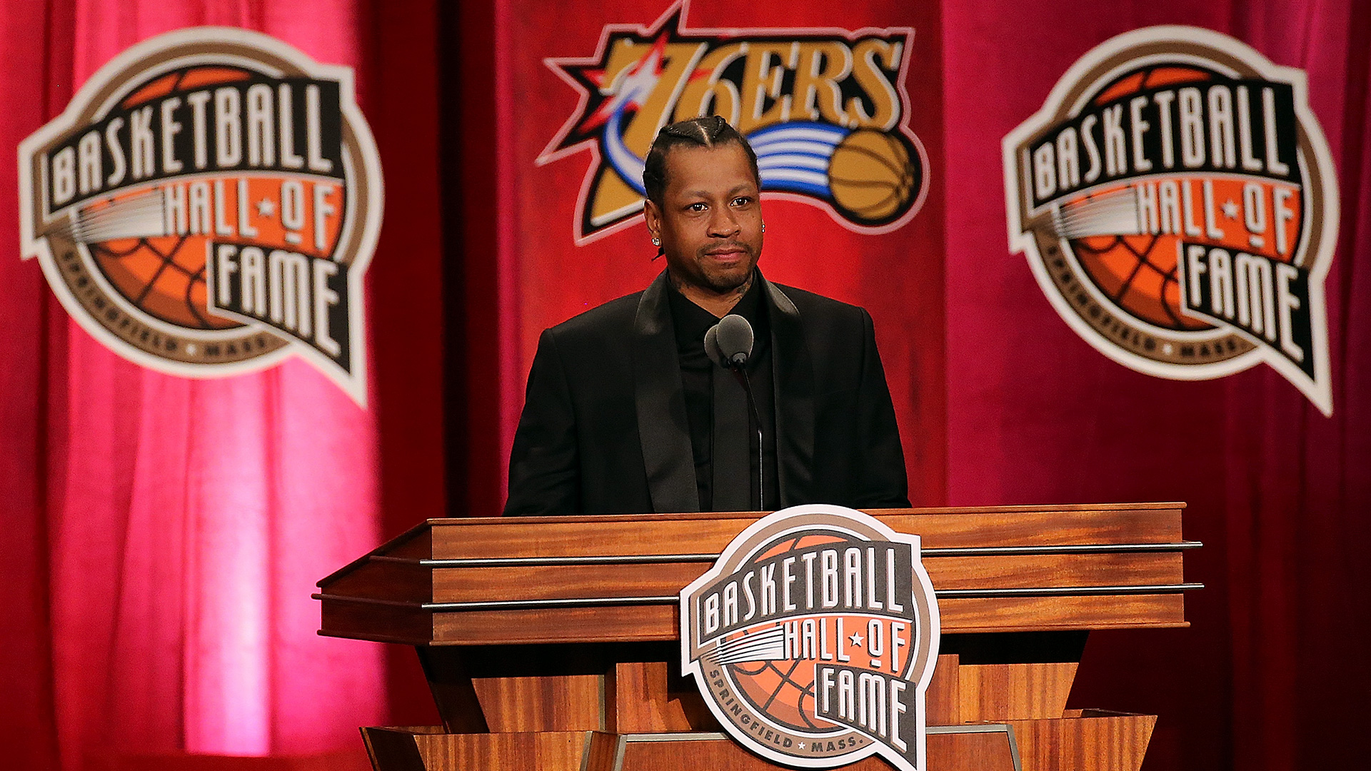 Allen Iverson thanks Michael Jordan, a bunch of rappers and everyone