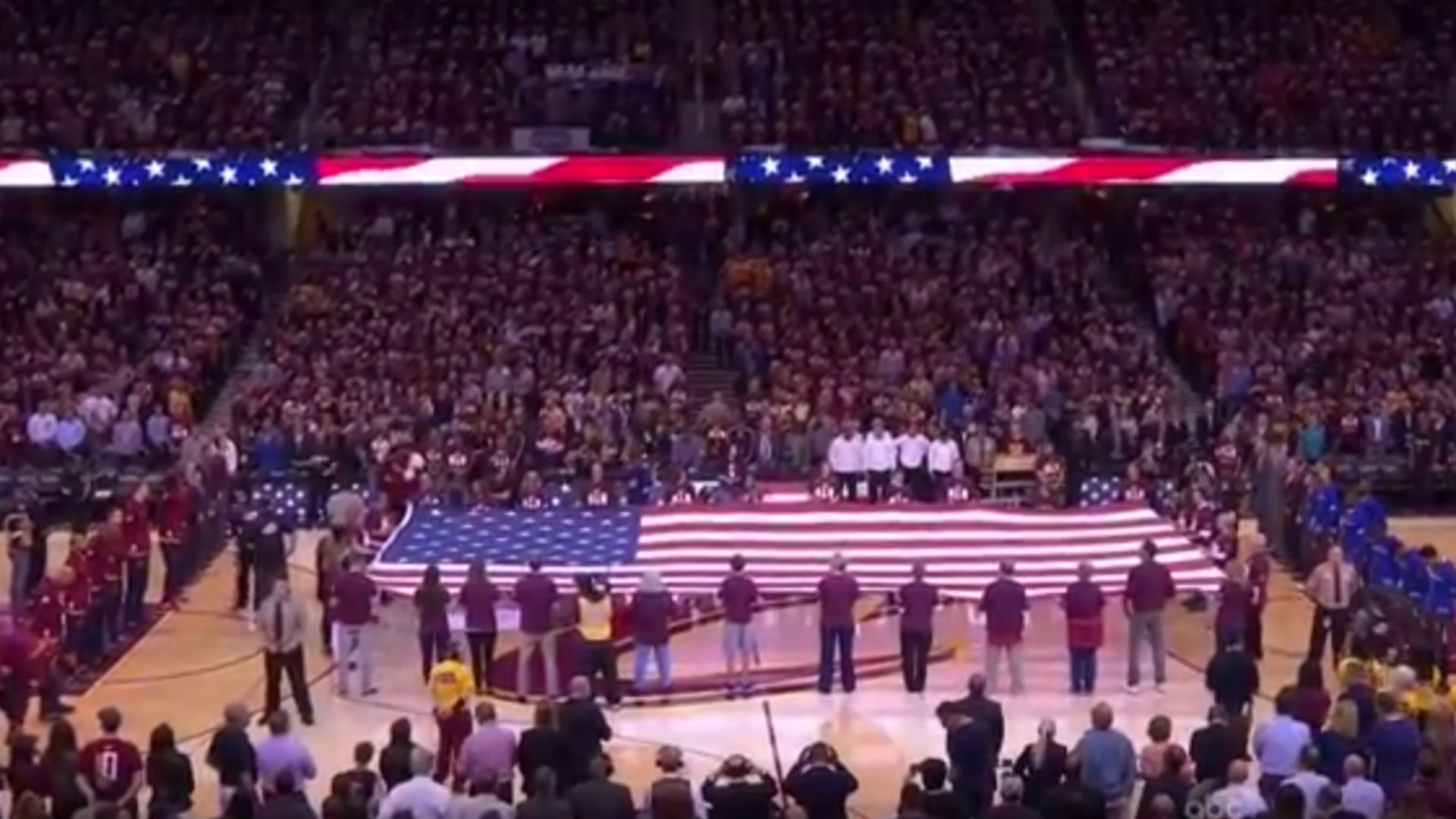 Cavaliers, Warriors fans unite to sing anthem before Game 3 of NBA