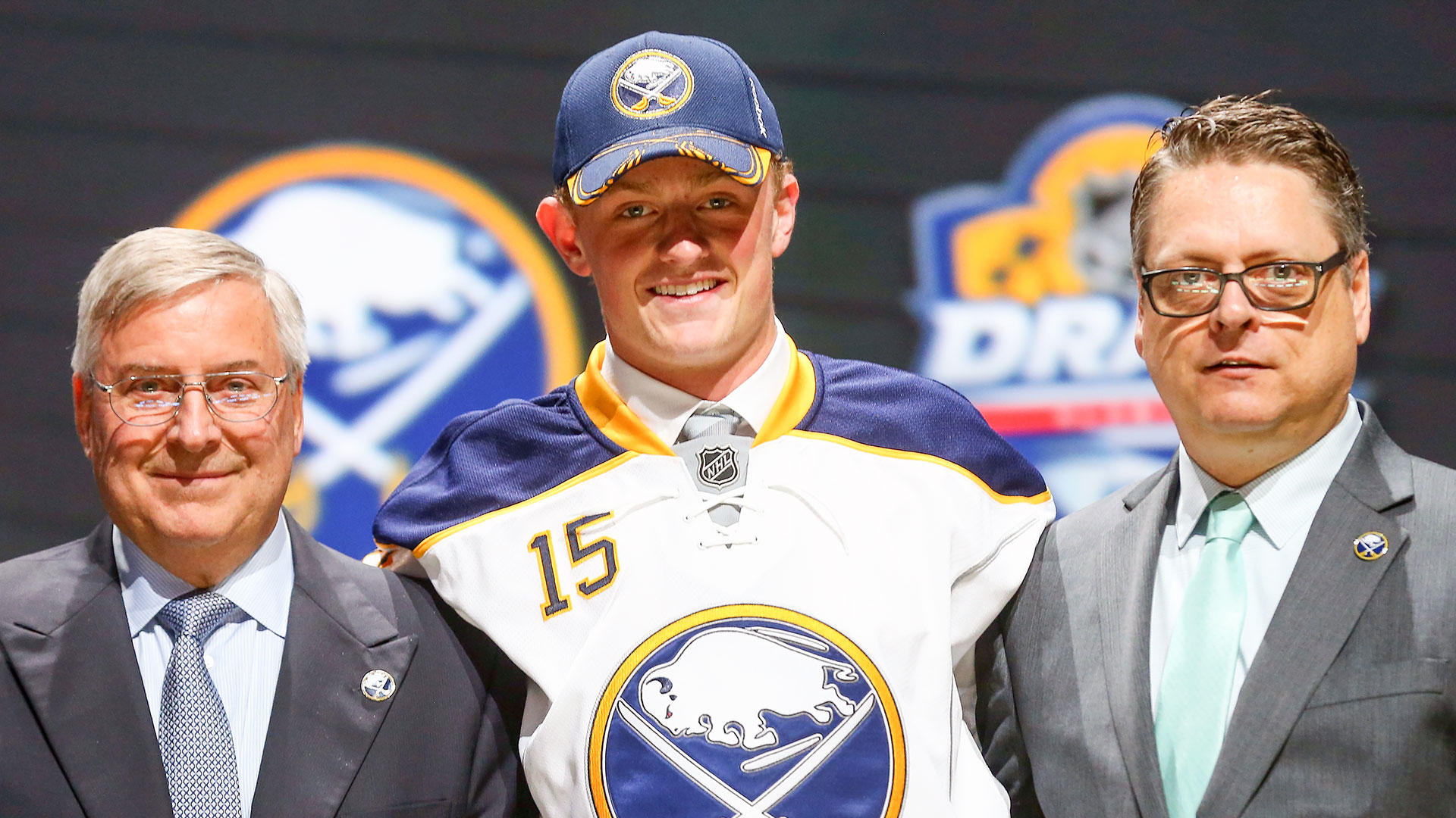 jack-eichel-062615-getty-ftrjpg_18ieuq3dui01m108zfzckogvat.jpg