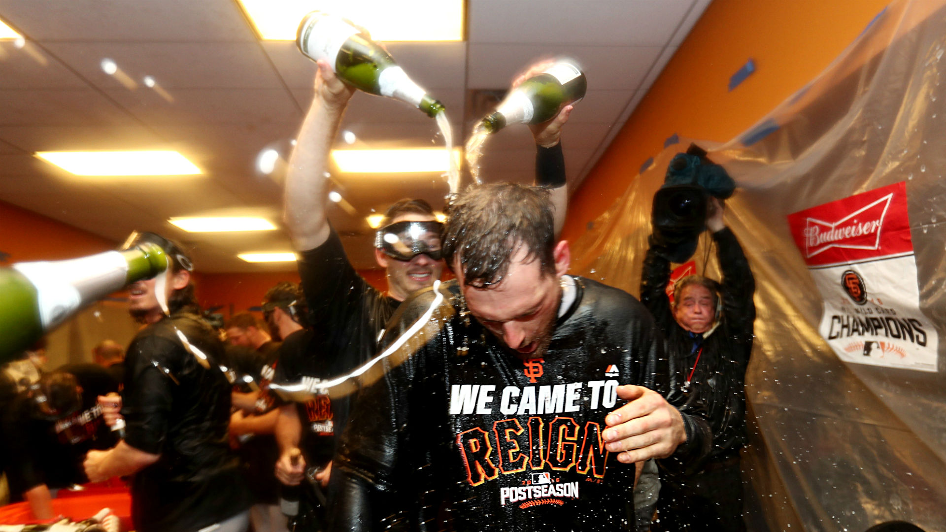 Bumgarner, Gillaspie lead Giants over Mets 3-0; Cubs next