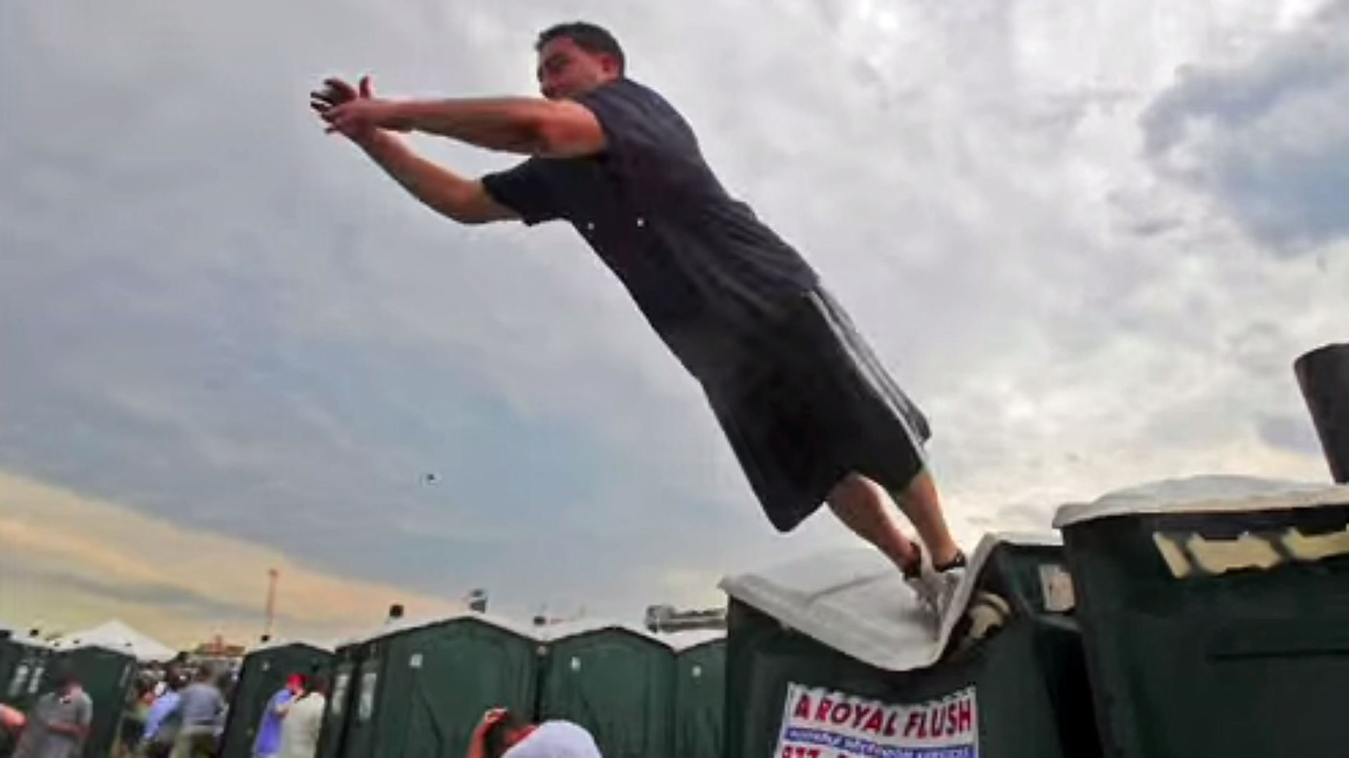 Preakness 2016 Remembering Pimlico's infield toilet runs Other