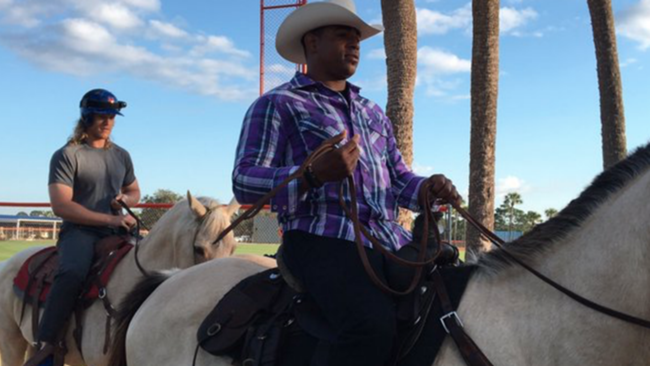 Yoenis-cespedes-horse-030116-twitter-ftr