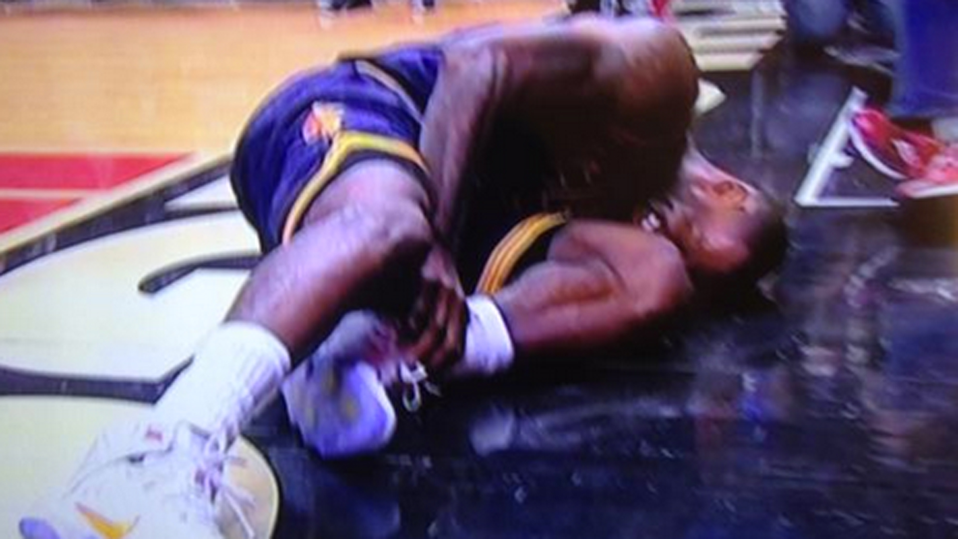 “LeBron James ankle”的图片搜索结果