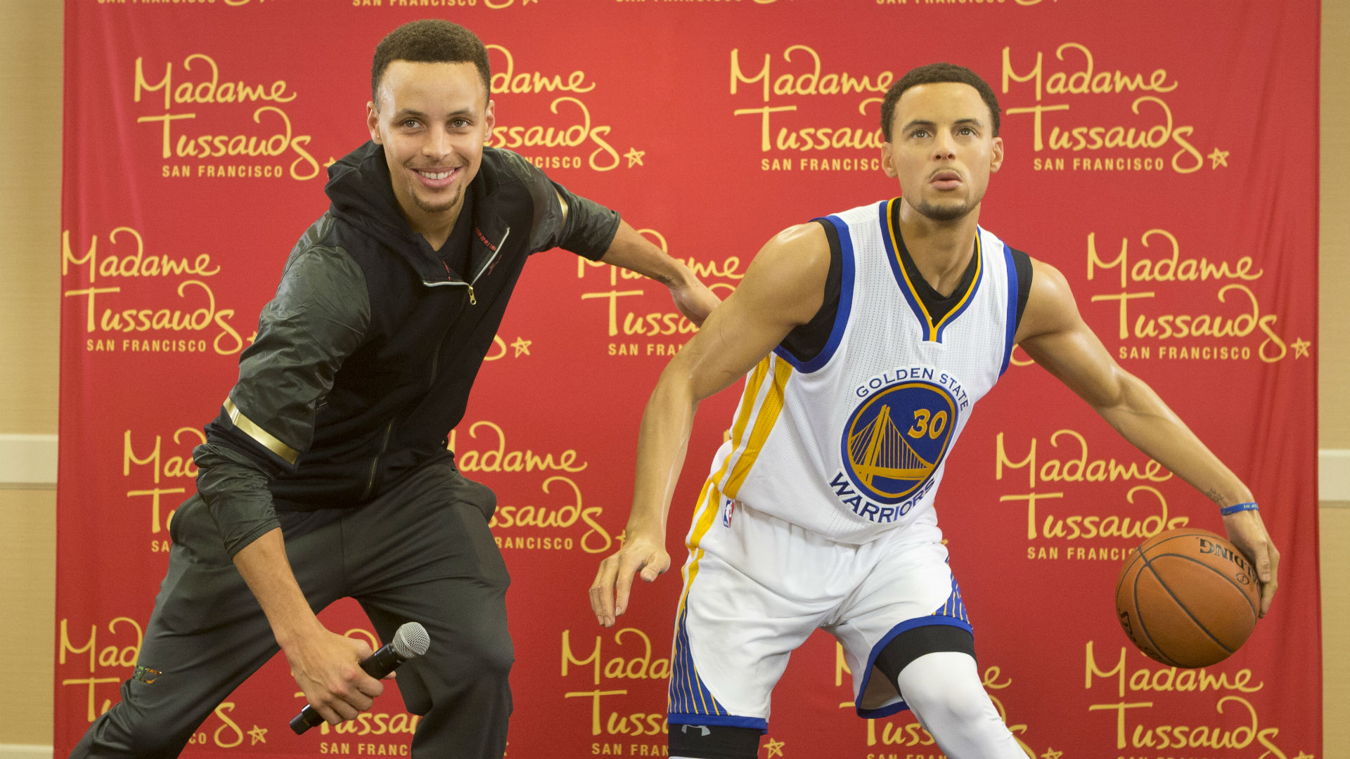 Stephen Curry meets his wax figure at Madame Tussauds NBA Sporting News