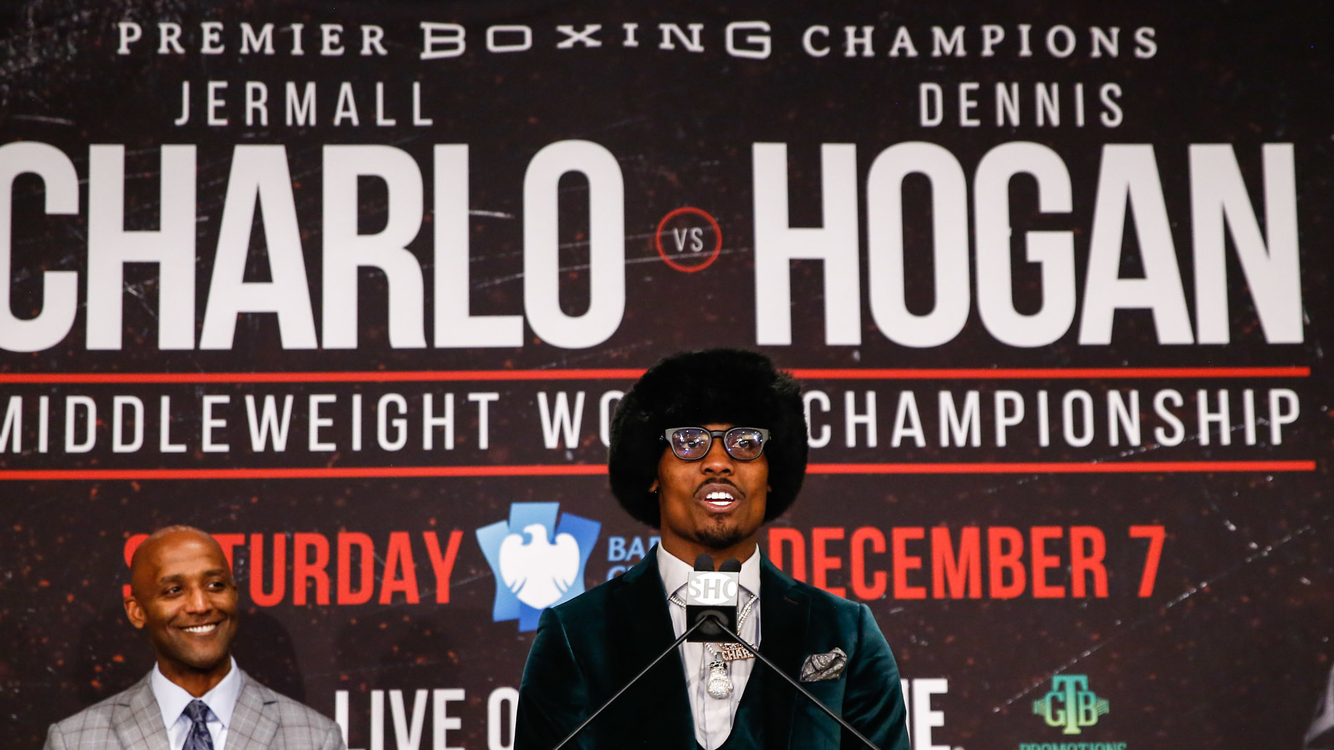 Jermall Charlo delivers statement win with seventh-round TKO of Dennis Hogan