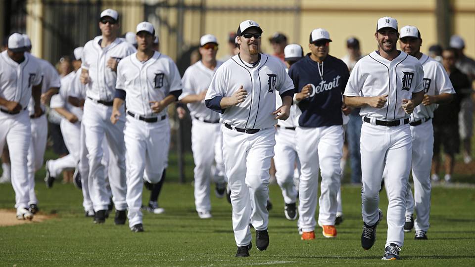 When do pitchers and catchers report? Spring training reporting dates