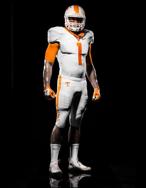 Nike reveals Tennessee&#039;s new football and basketball uniforms