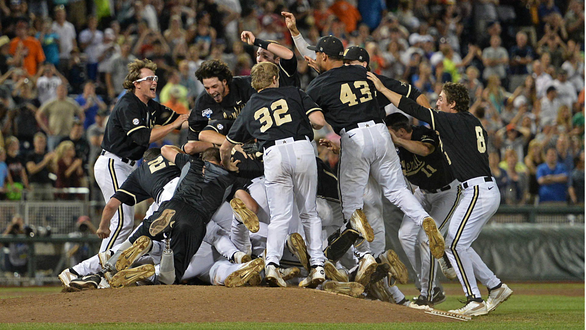 Vanderbilt's possible repeat tops list of college baseball stories to