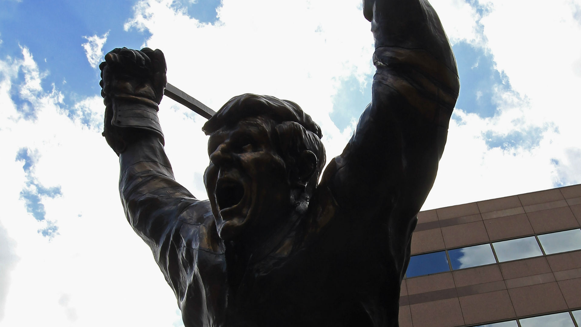 The 10 best statues in sports Sporting News