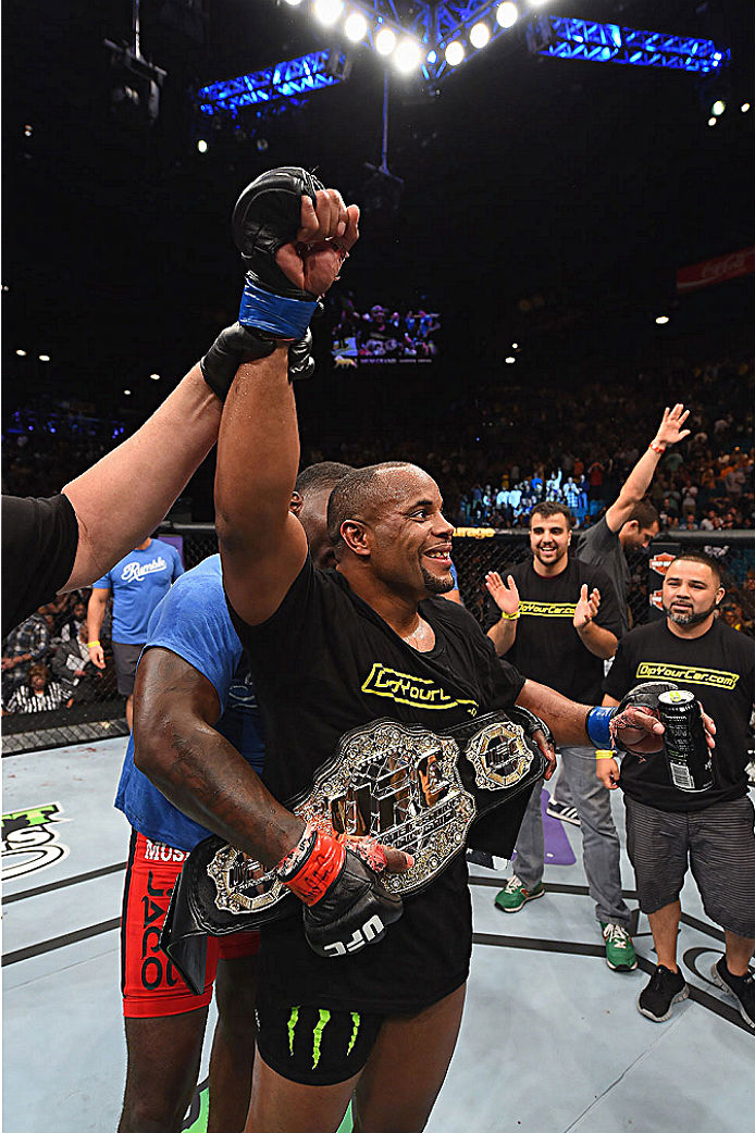 Who has the belt? Current UFC champions by weight class ...