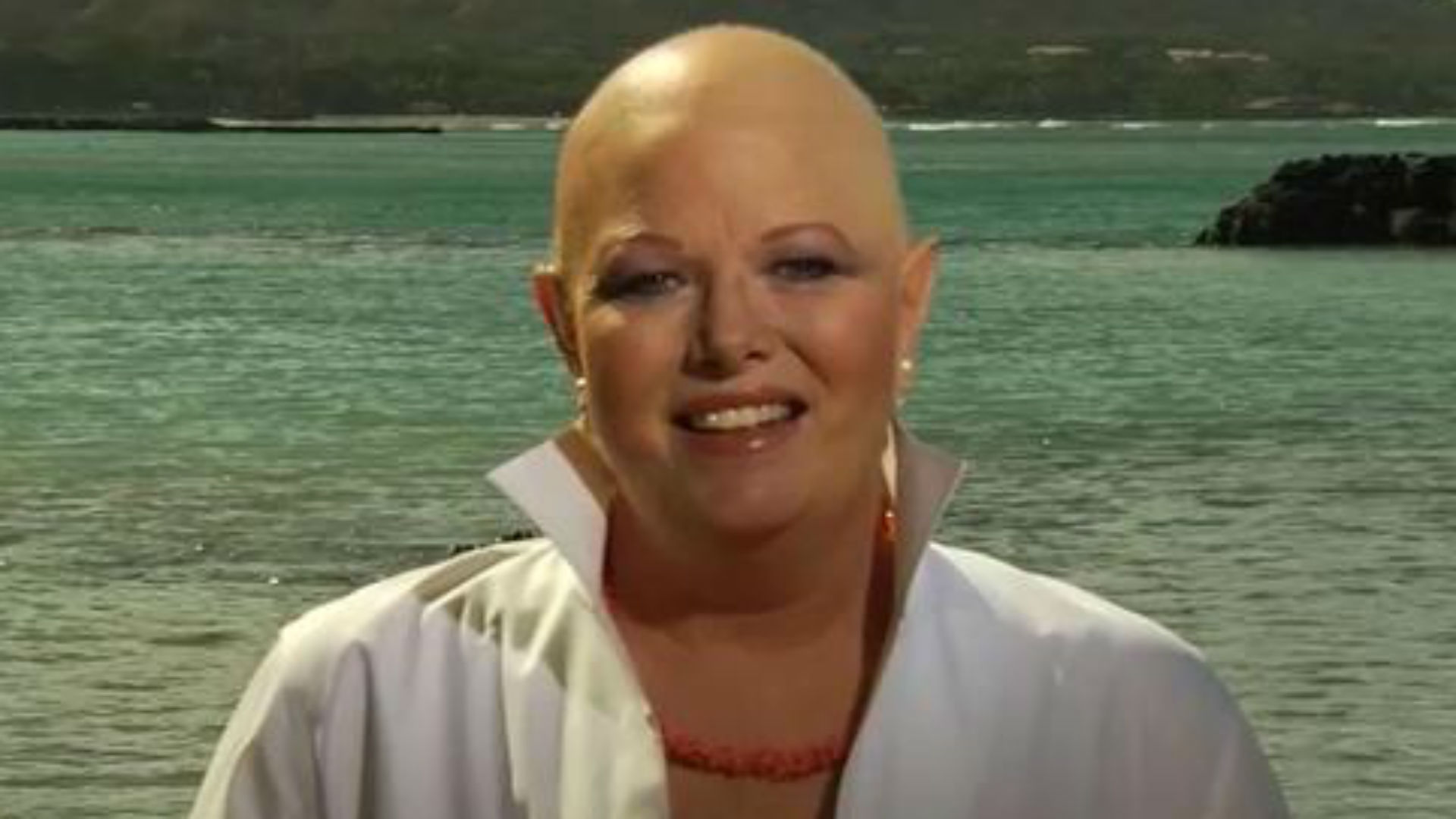 Shelley Smith makes ESPN return after battling breast cancer Other