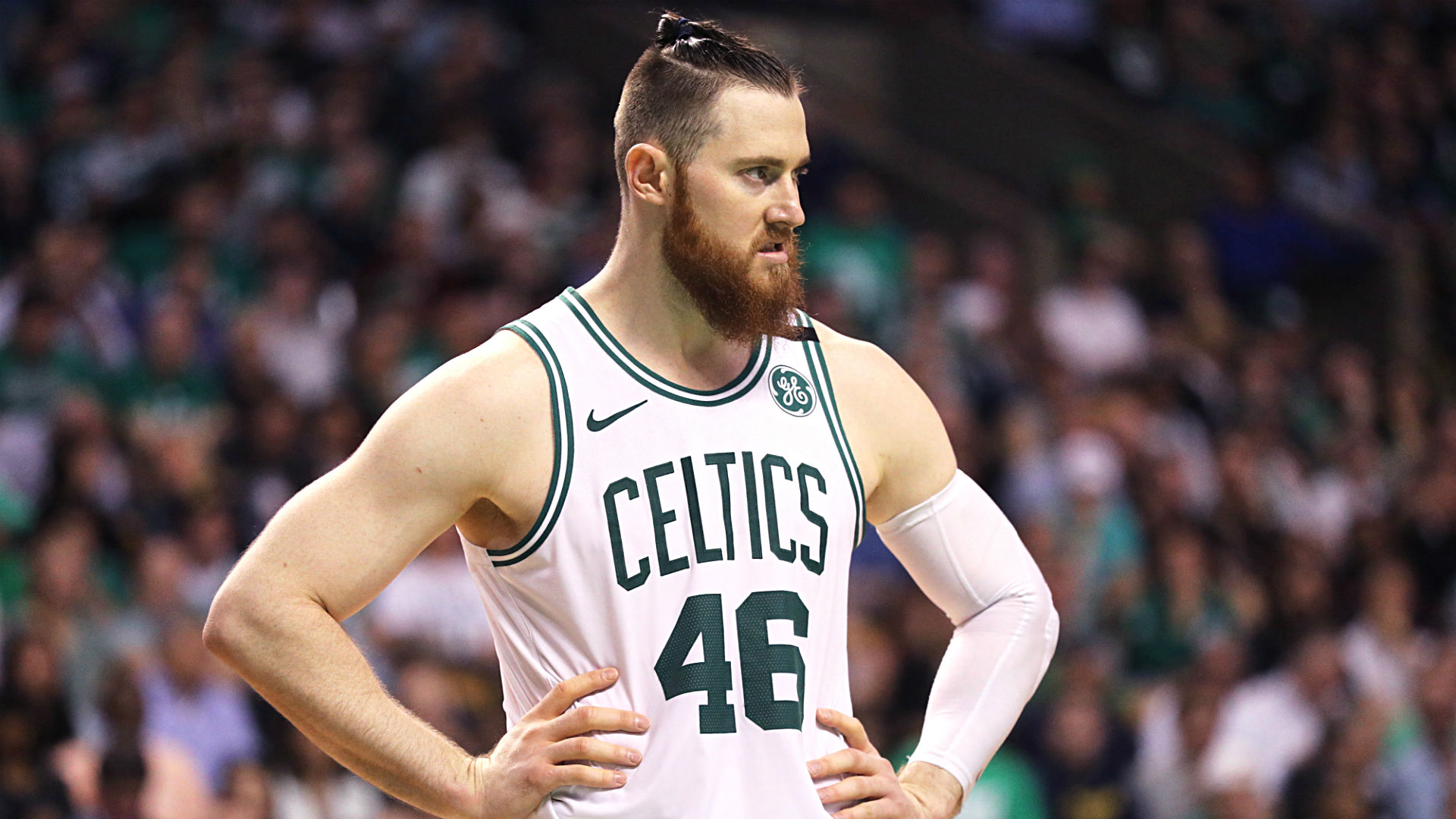 「aron baynes」的图片搜寻结果