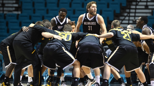 UW-Milwaukee basketball is a mess.