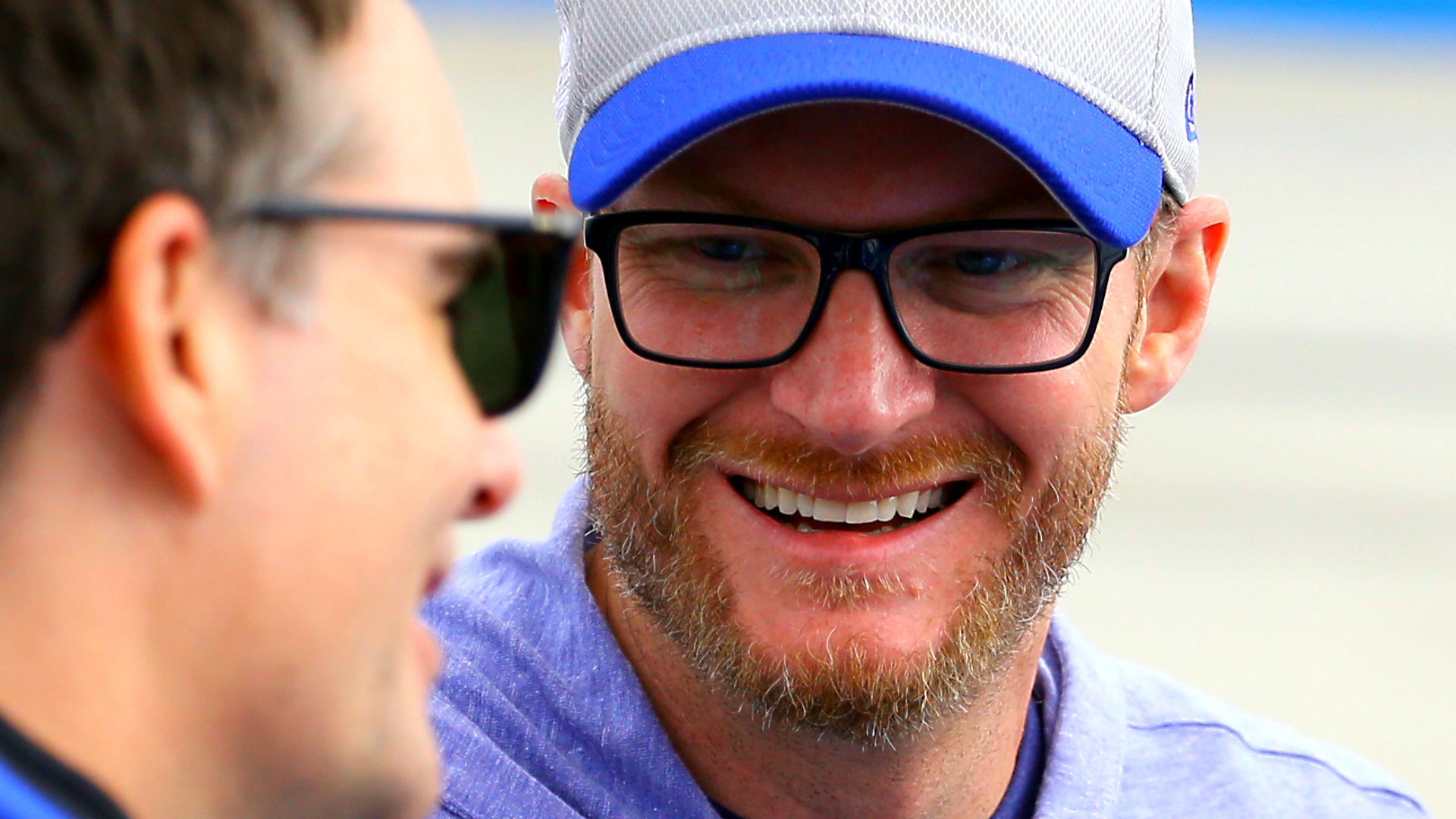 Johnson wins Martinsville to gain spot in NASCAR's finale