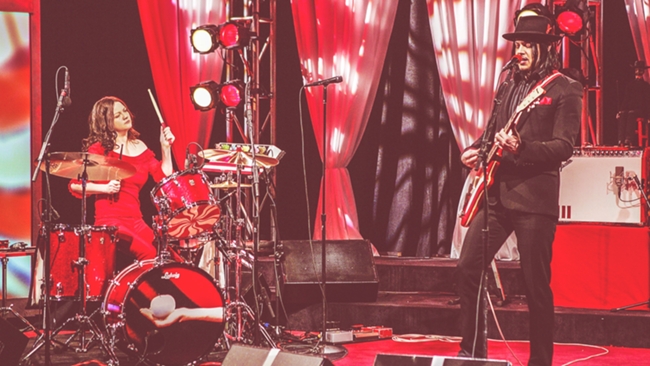 01 The-White-Stripes-041316-GETTY-FTR.jpg