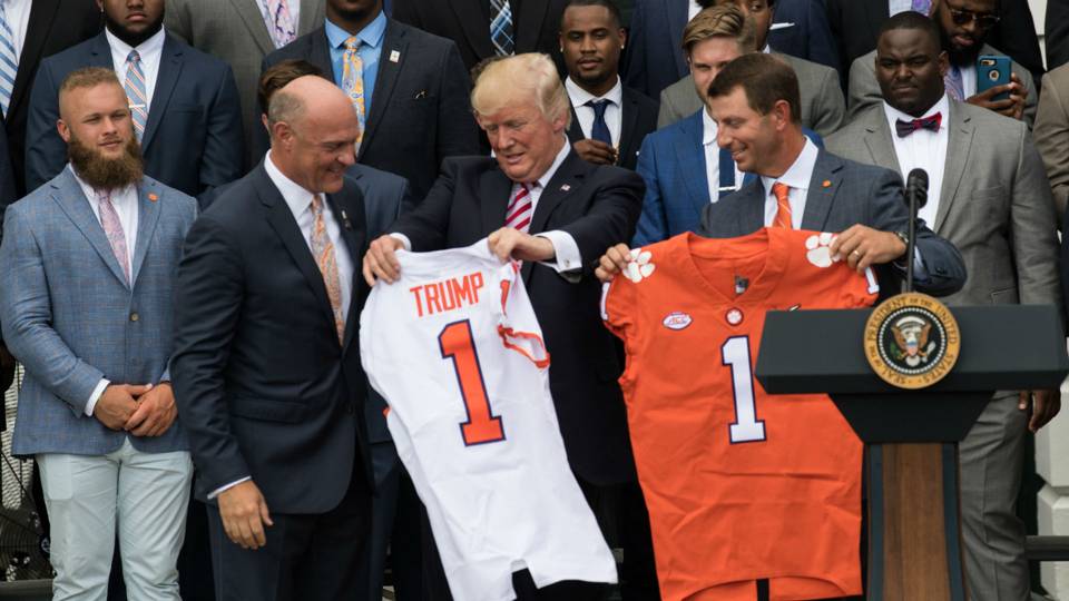Clemson Tigers visit White House, meet President Trump ...