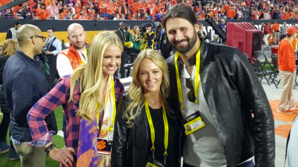 Charlie Whitehurst spotted with Jewel, folk music fans swoon (probably