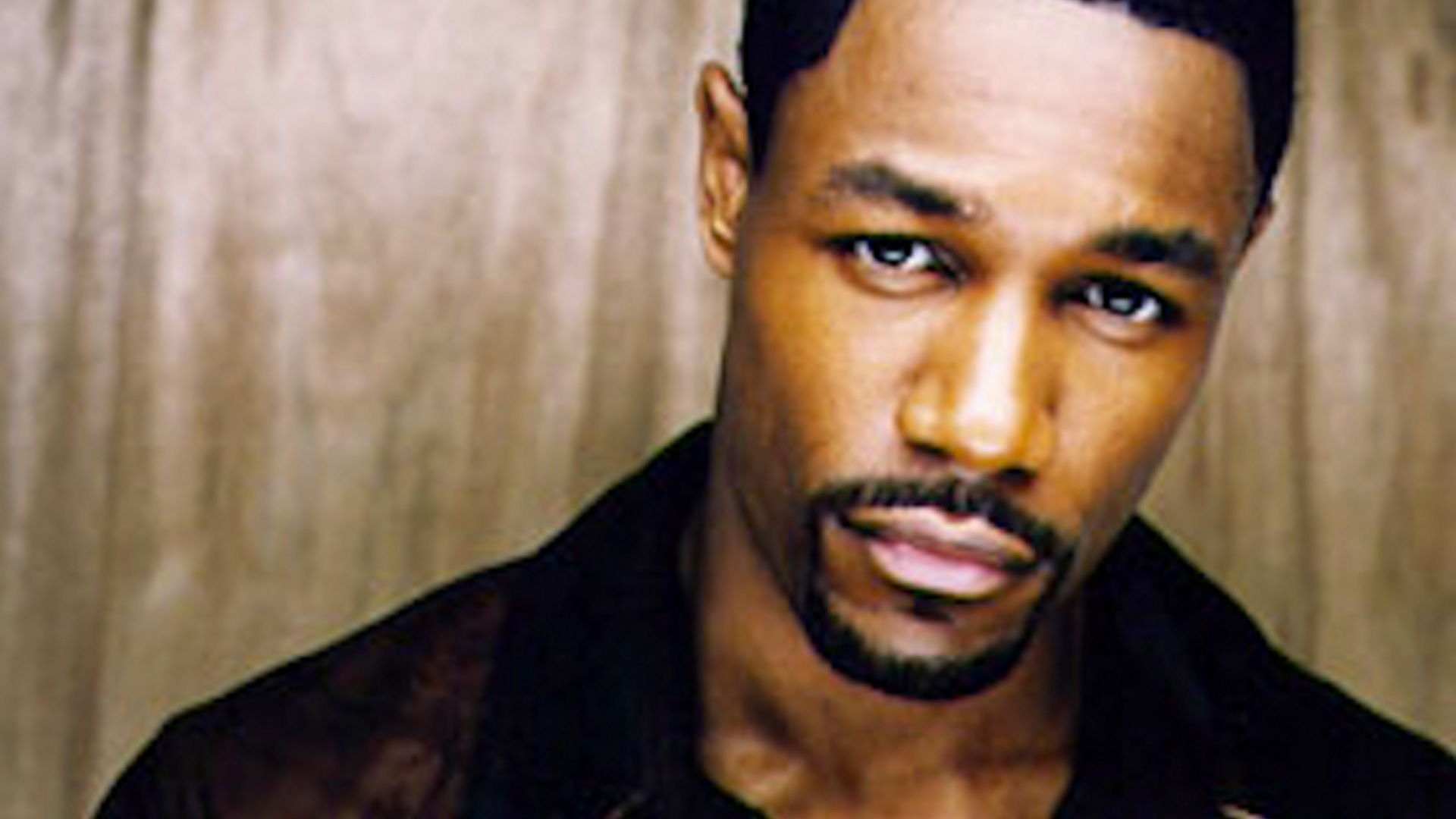 R&B singer refuses to perform national anthem at Clippers' playoff game