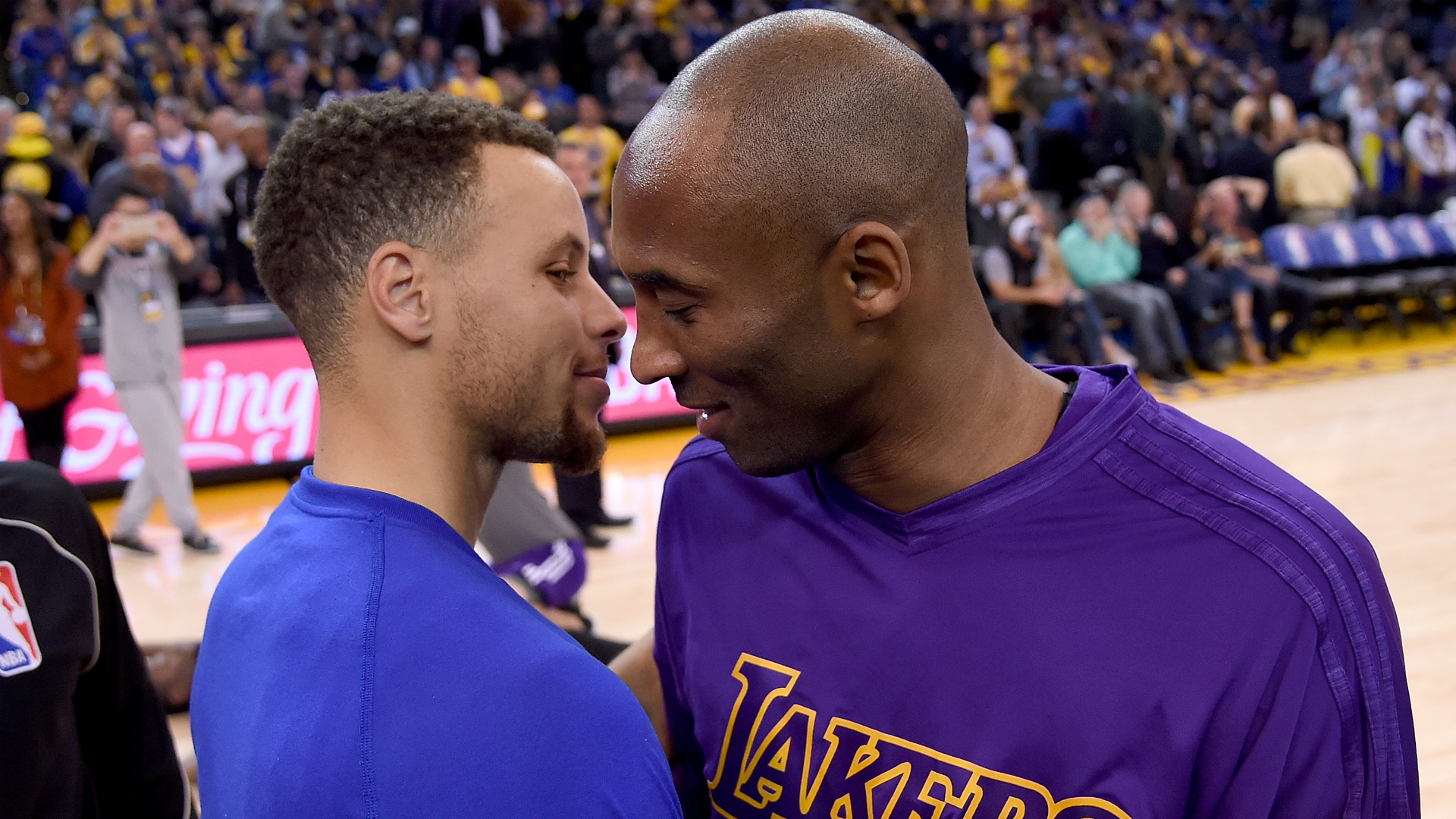 Charles Barkley, other athletes pay tribute to Kobe Bryant