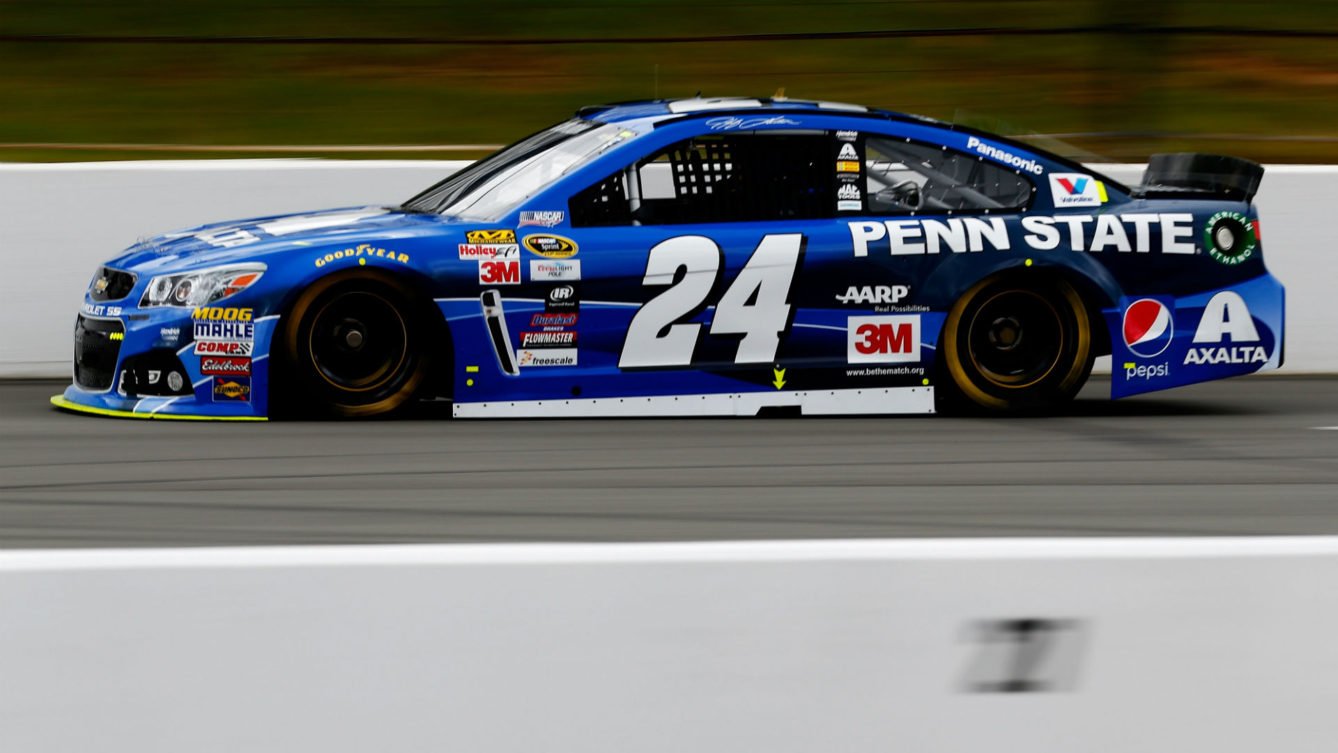Jeff Gordon, Axalta promote STEM education through Penn State paint
