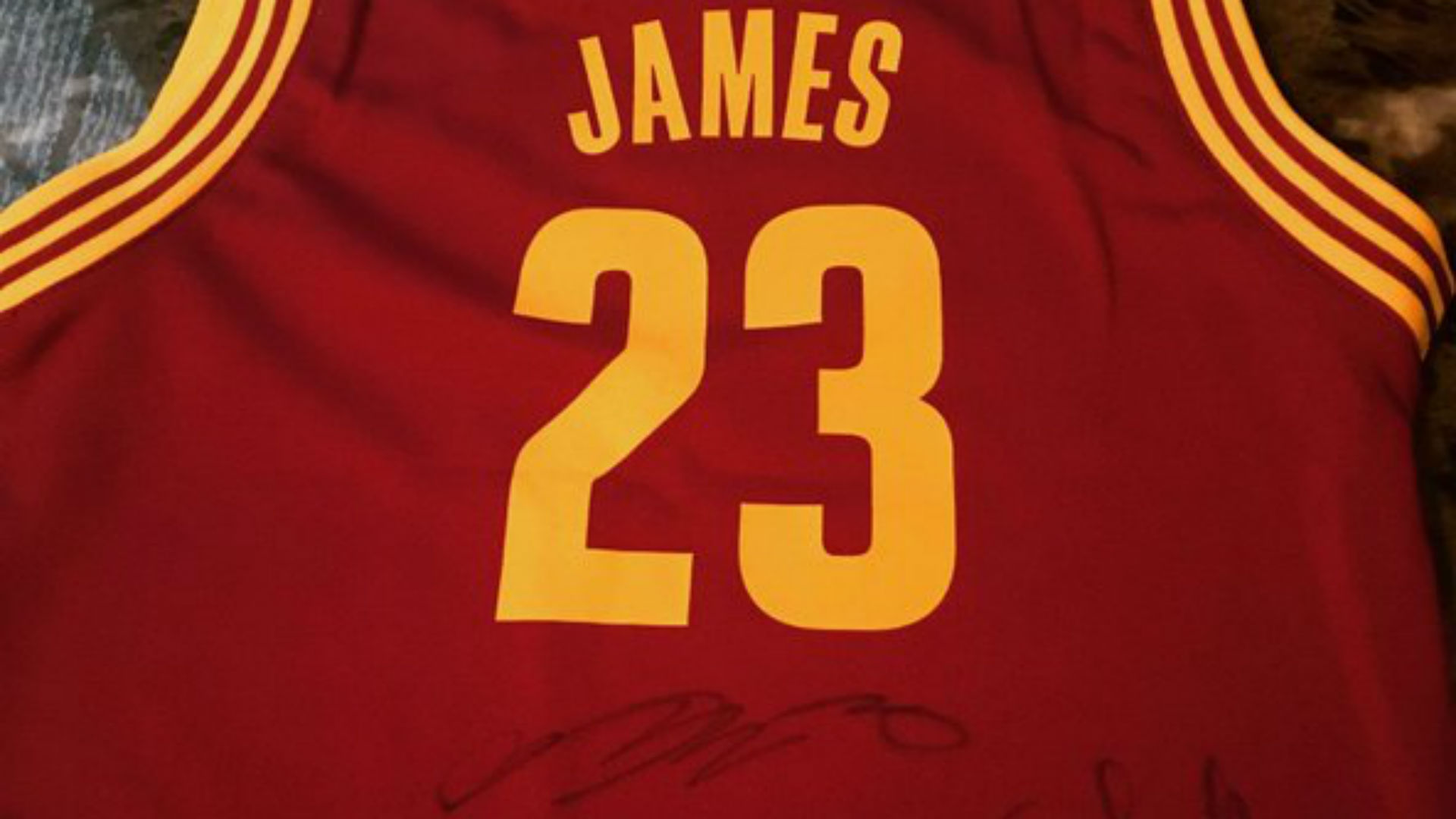 lebron james jersey cost