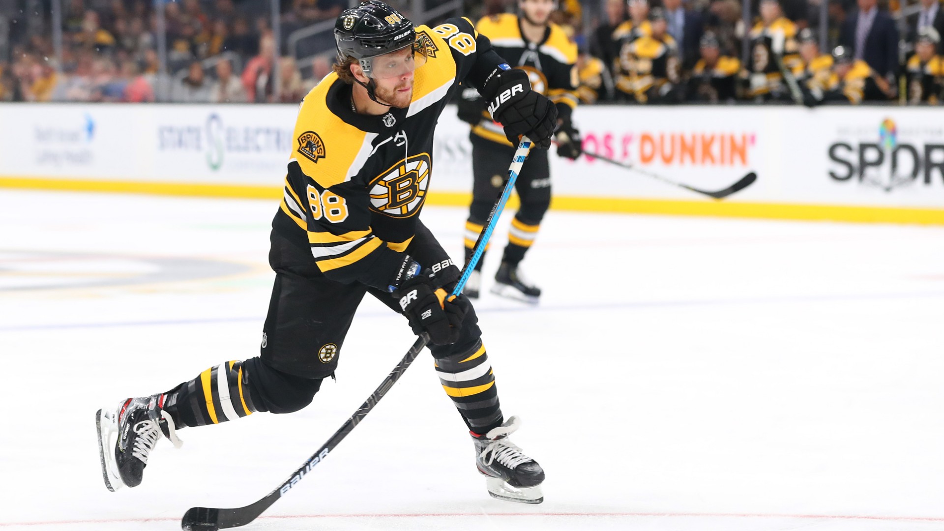 Boston Bruins' David Pastrnak has field day, nets four vs. Anaheim