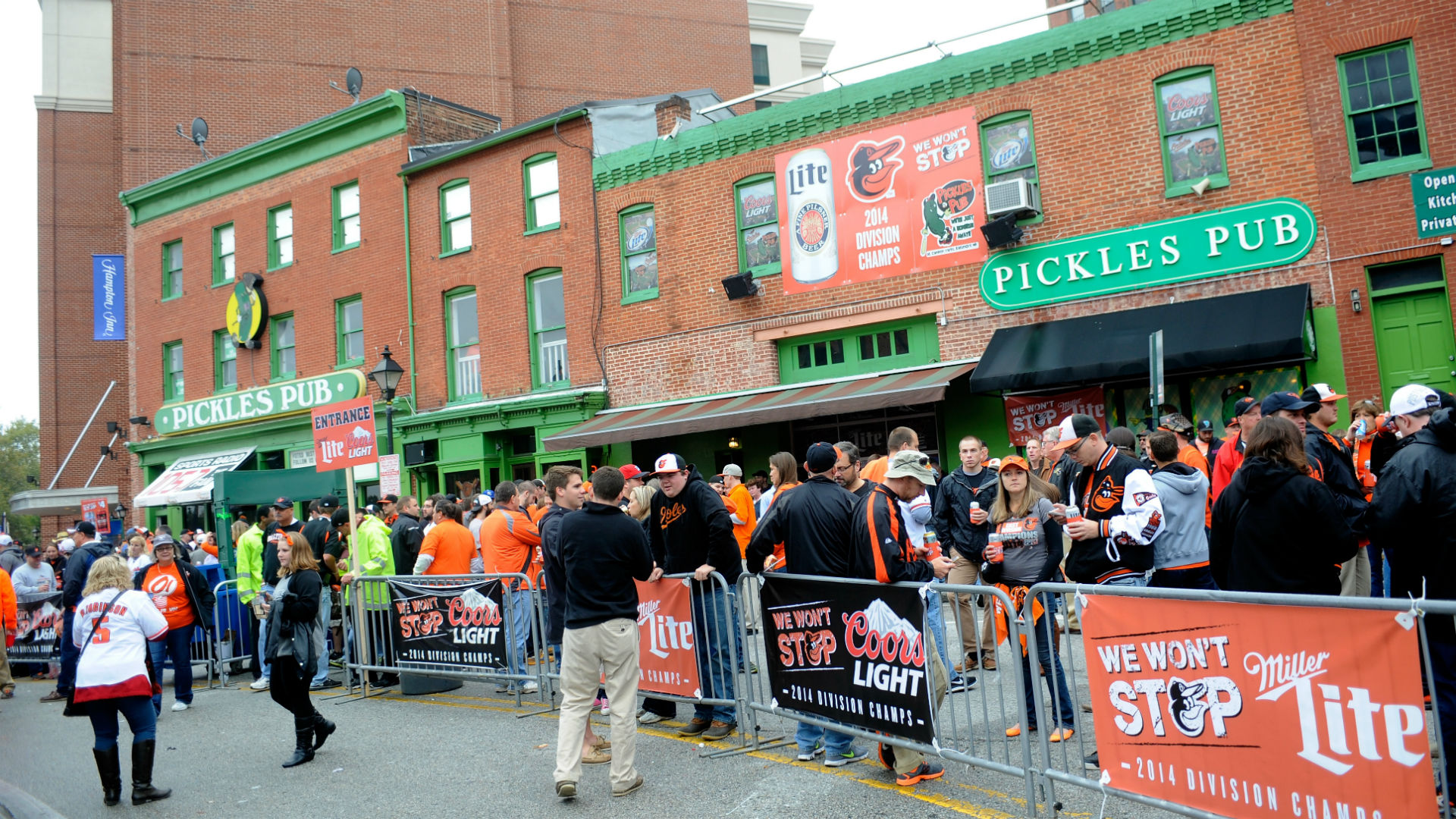 Best bars to visit near all 30 MLB stadiums Sporting News
