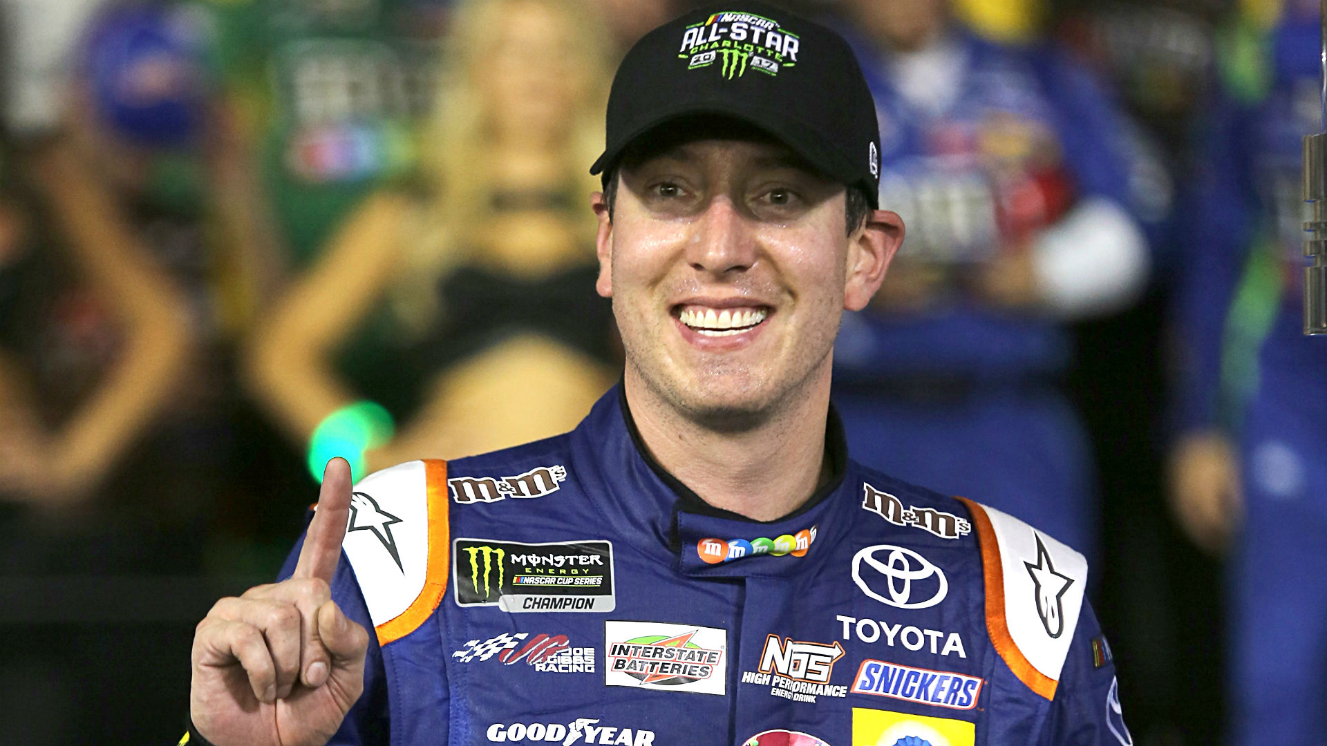 Blaney goes last to first to win Xfinity race at Charlotte