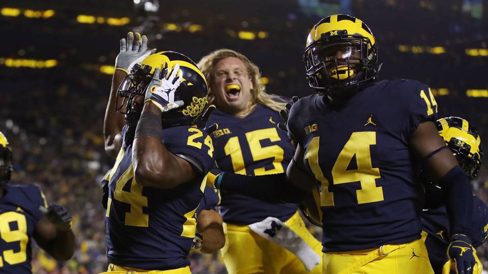 Michigan vs. Wisconsin Wolverines win big in The Big House NCAA