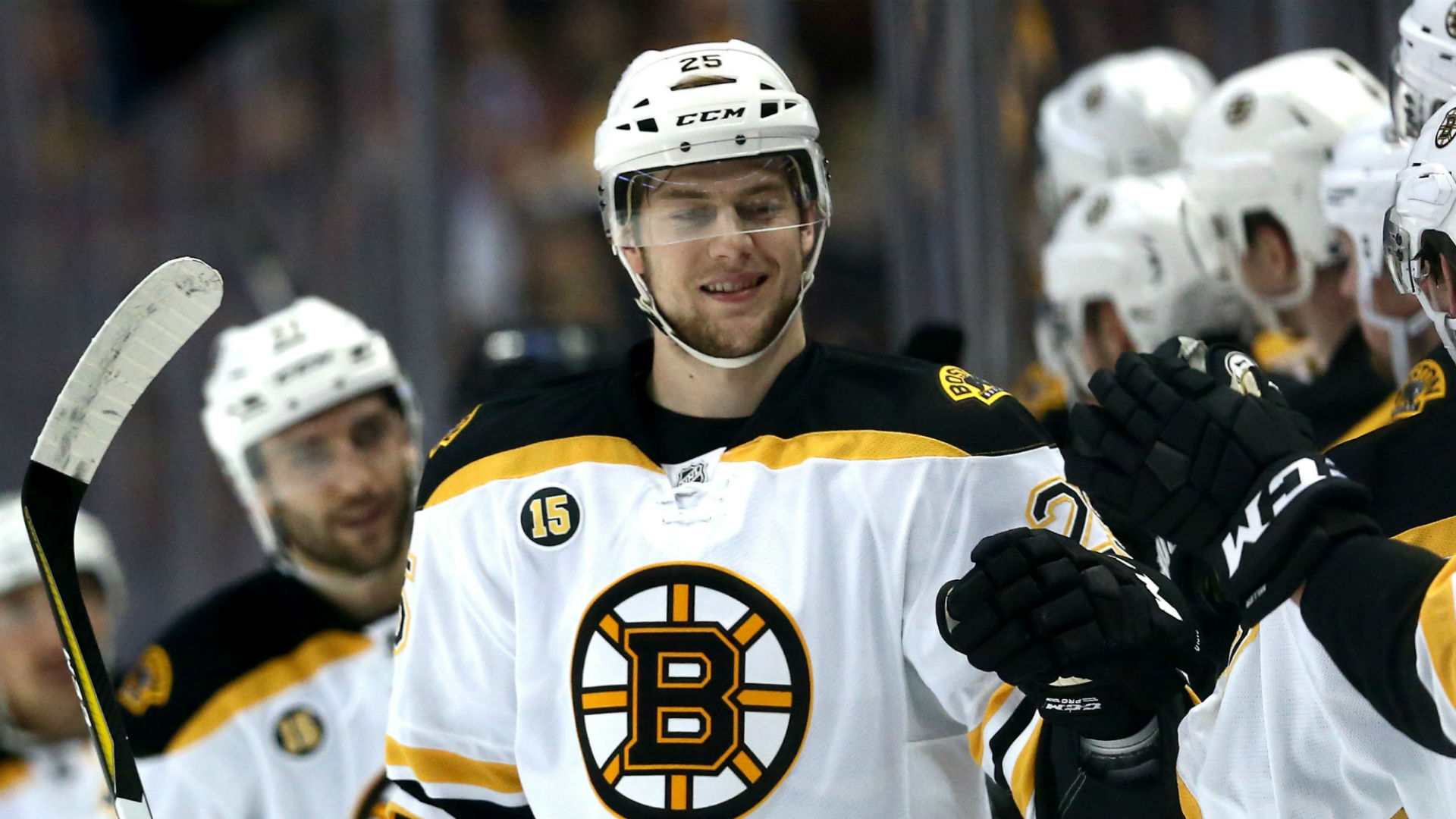 Bruins' Backes Out 3-4 Weeks With Diverticulitis