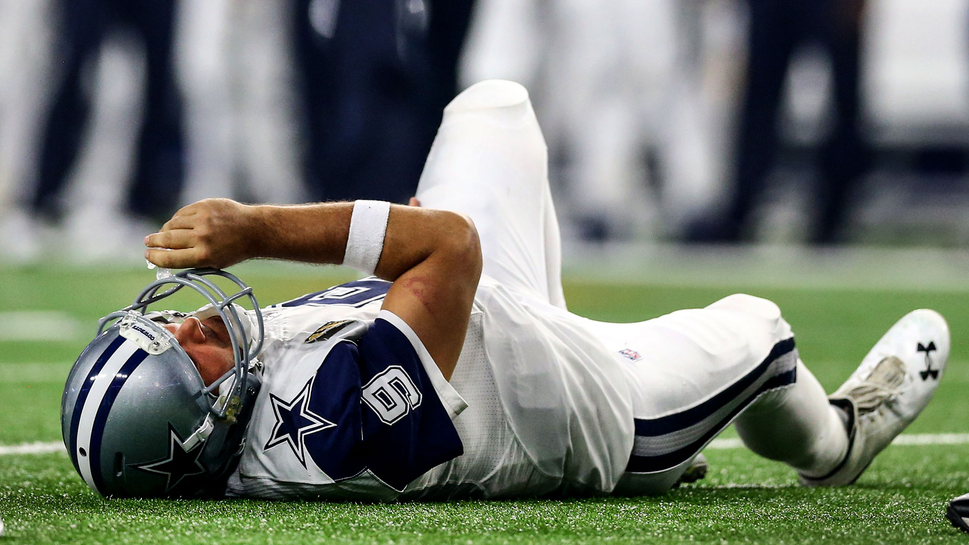 PHOTO: Half Tony Romo, half RG3 jersey exists 