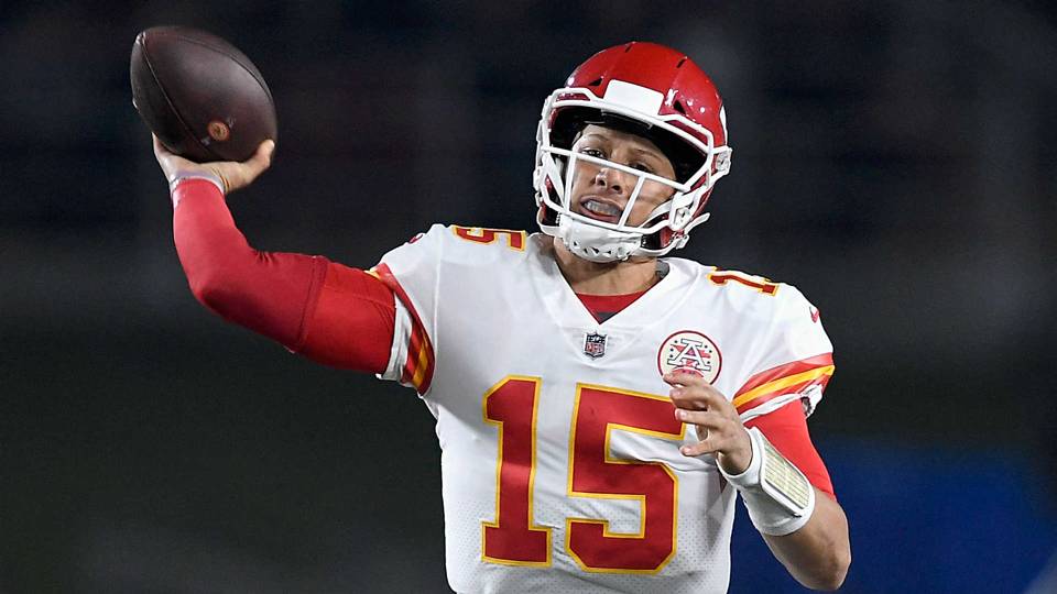 Image result for patrick mahomes vs rams