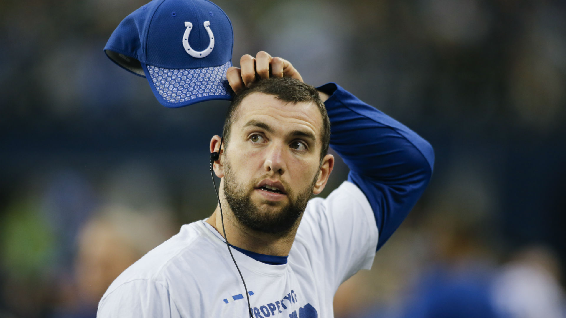 Andrew Luck, still not throwing, running out of time to ease Colts' anxiety