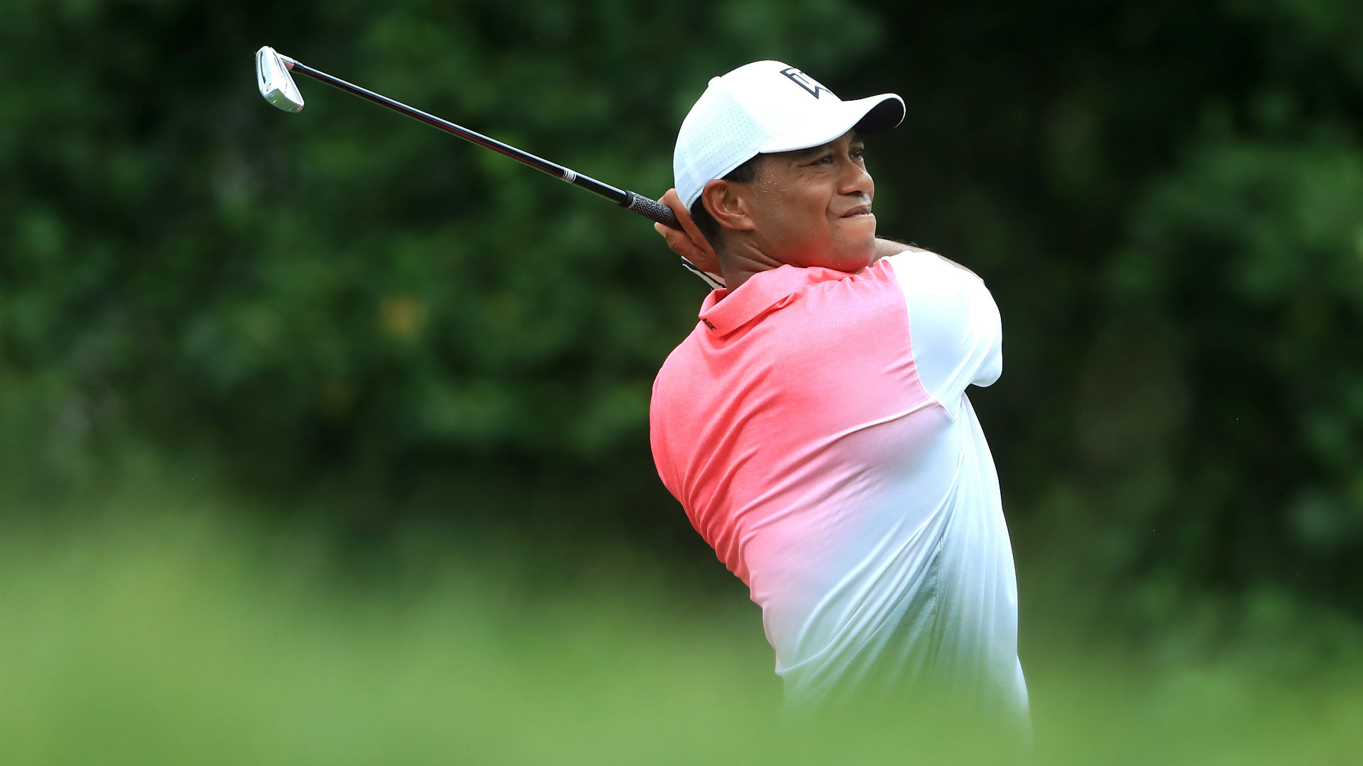 Tiger Woods roars back with strong round, in contention at Quicken Tiger Woods roars back with strong round, in contention at Quicken