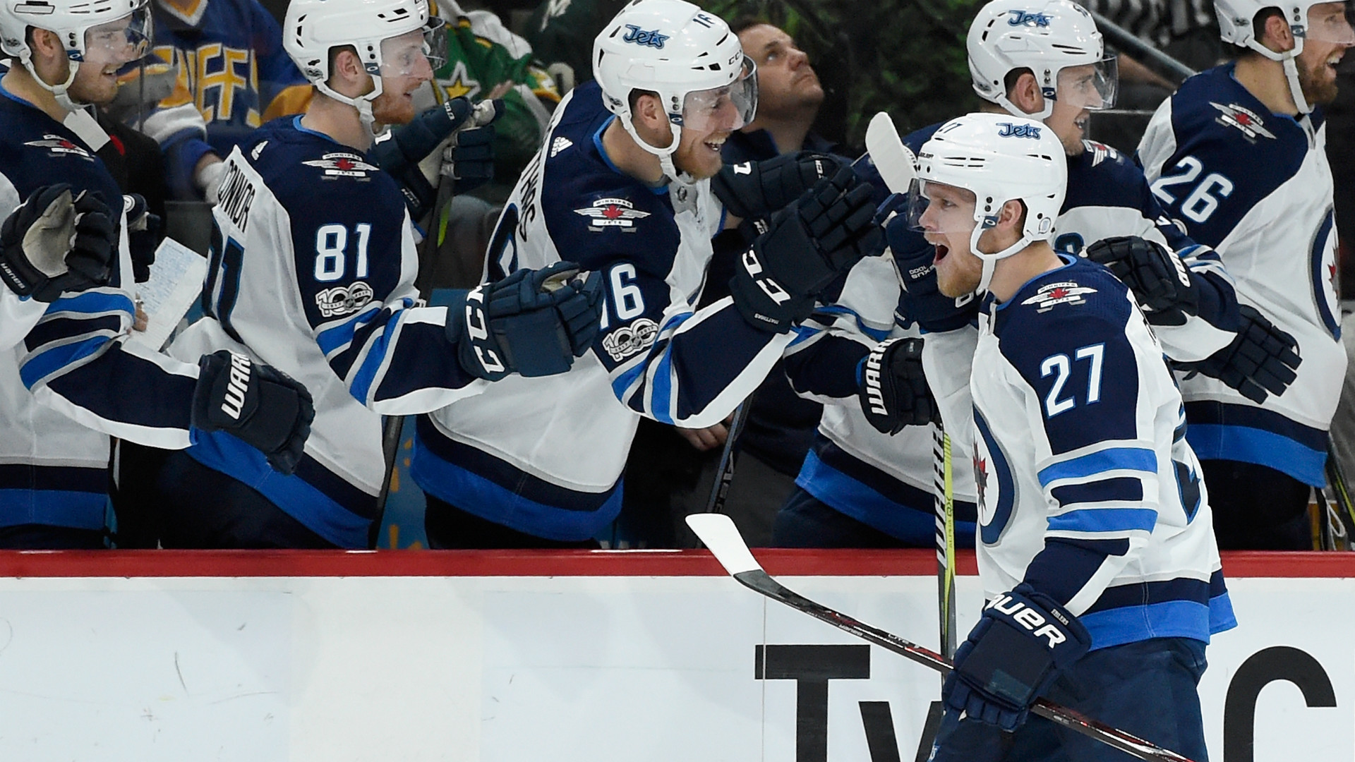 Opportunistic Ehlers leads Winnipeg Jets to victory