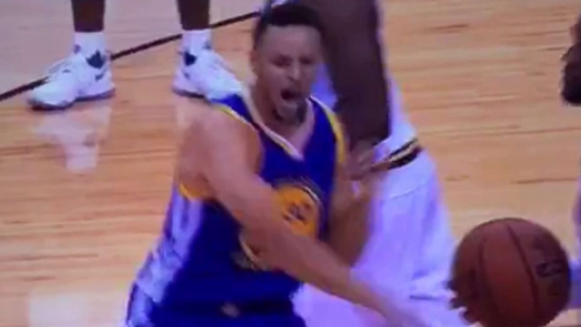 Stephen Curry fouls out, whips mouthguard, gets ejected NBA Stephen Curry fouls out, whips mouthguard, gets ejected NBA