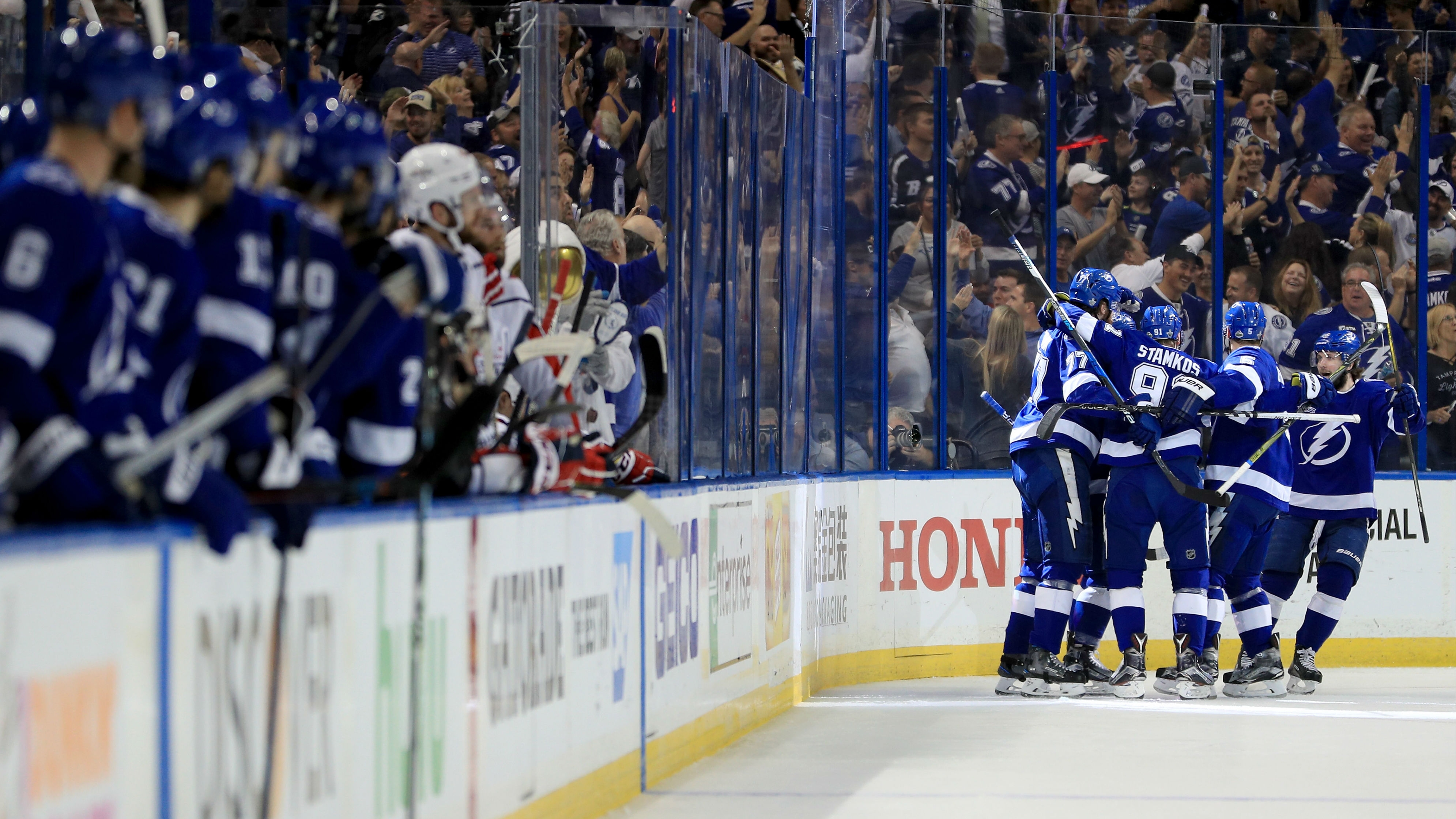 nhl playoffs 2018 lightning strike early in game 5 take 3 2 series