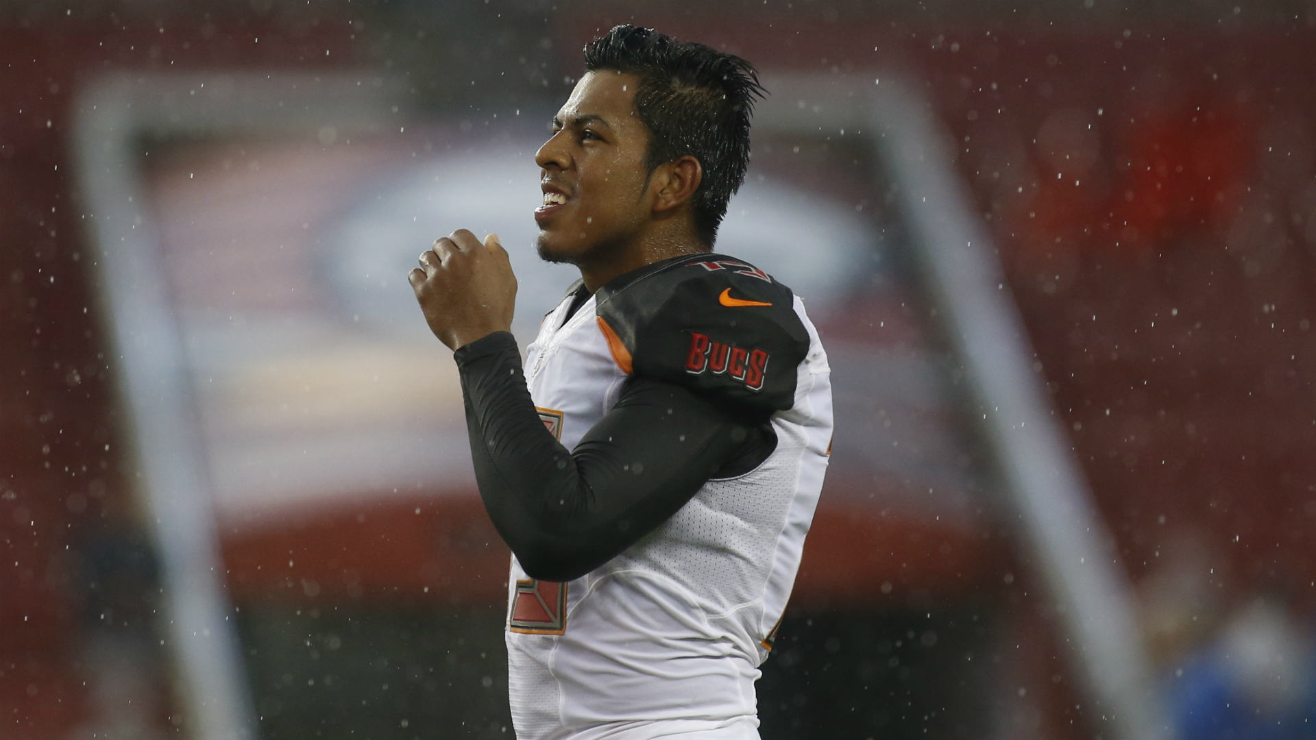 That was awkward: Watch as Roberto Aguayo is released by Buccaneers