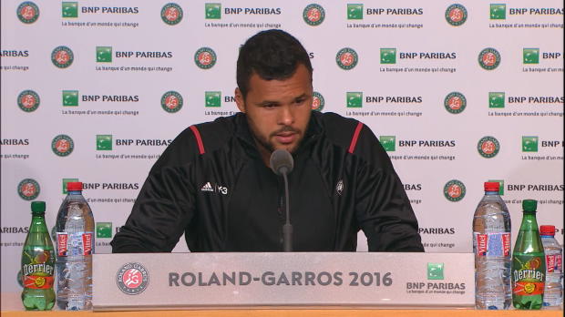  : NEWS - Roland-Garros - Tsonga - 'Aucune chance de terminer ce match'