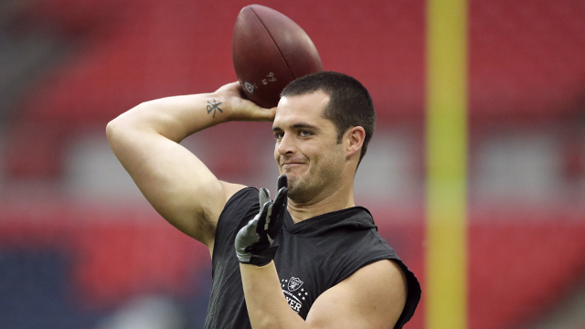 NFL Network's Mike Garafolo: Don't expect Oakland Raiders quarterback Derek Carr to be traded anytime soon NFL Network's Mike Garafolo: Don't expect Oakland Raiders quarterback Derek Carr to be traded anytime soon