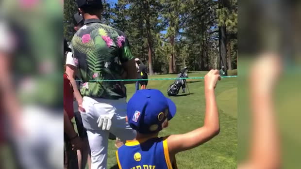 Basket : NBA - Curry ravit un jeune fan