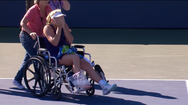  : WTA - Stanford - Vandeweghe vacue en fauteuil roulant