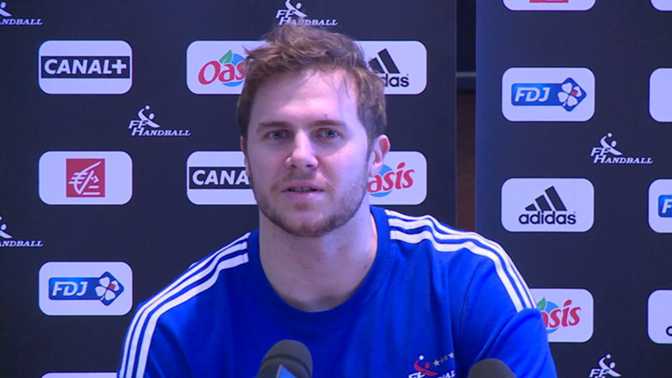 Mondial - Accambray ronge son frein
