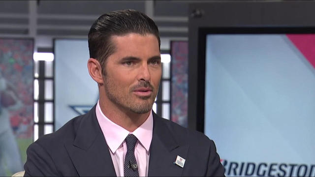 David Carr explains Oakland Raiders quarterback Derek Carr's reaction to wide receiver Amari Cooper trade David Carr explains Oakland Raiders quarterback Derek Carr's reaction to wide receiver Amari Cooper trade