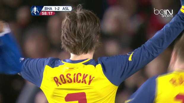 Arsenal : La volée splendide de Rosicky