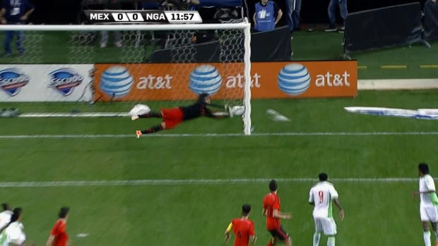 Foot : Amical - Enyeama et Ochoa en démonstration