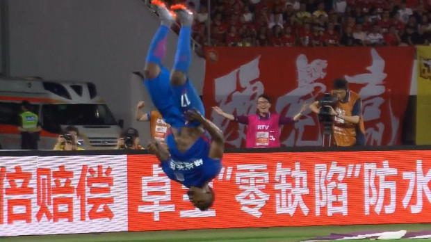 Deja vu as goalkeeper error hands Obafemi Martins easy goal